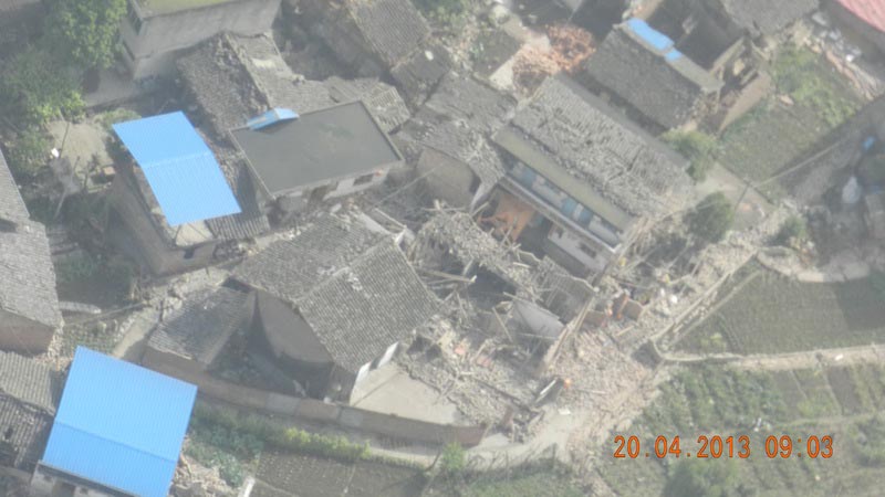 Положение в поселке Тайпин уезда Лушань провинции Сычуань после землетрясения (6)