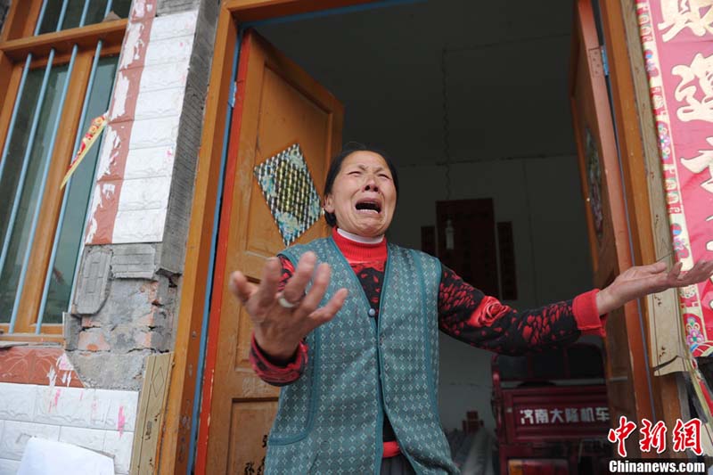 До 124 человек возросло число жертв в результате землетрясения магнитудой 7,0 в Юго-Западном Китае