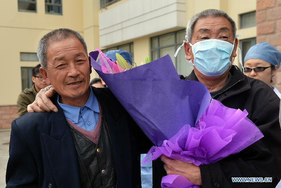В Шанхае выписаны из больницы еще три человека, болевшие гриппом вируса H7N9 (4)