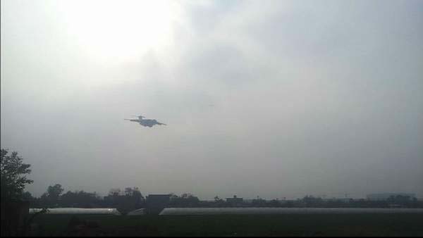 В Китае успешно прошел второй пробный полет тяжелого транспортного самолета «Юнь-20» (6)