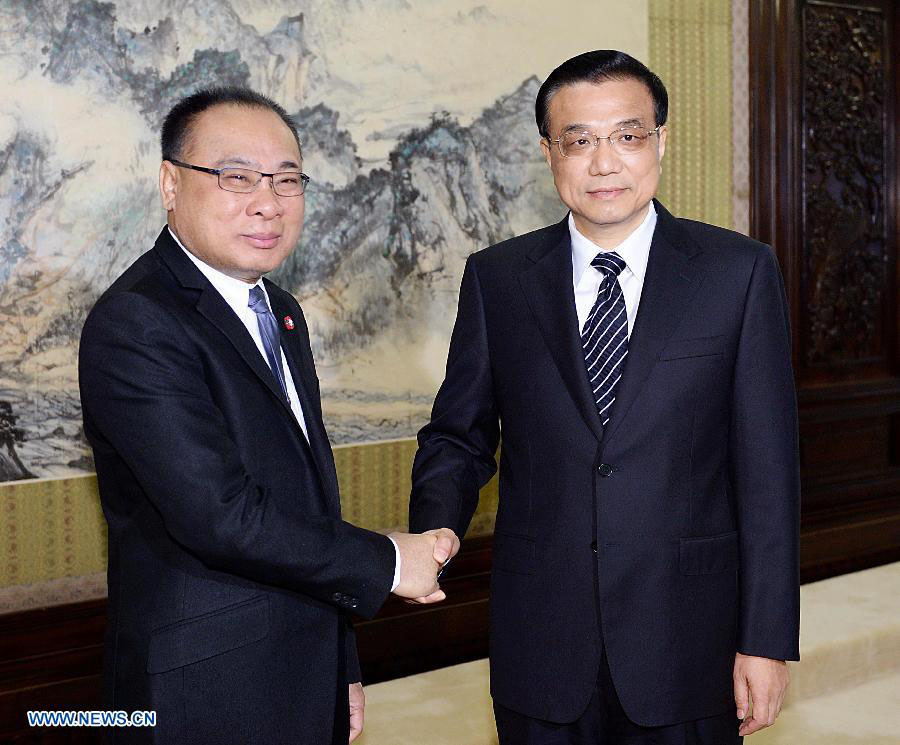 Ли Кэцян выразил международному сообществу благодарность за помощь в ликвидации последствий землетрясения