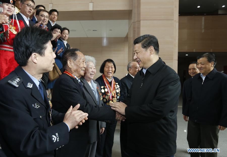Си Цзиньпин подчеркнул важную роль китайского рабочего класса (2)