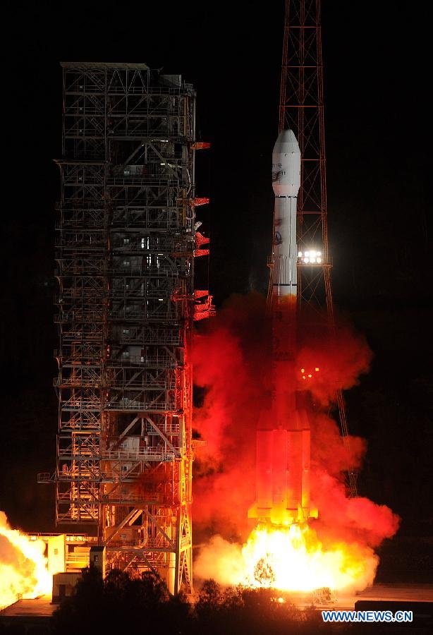 Китай успешно запустил спутник связи "Чжунсин-11" (4)