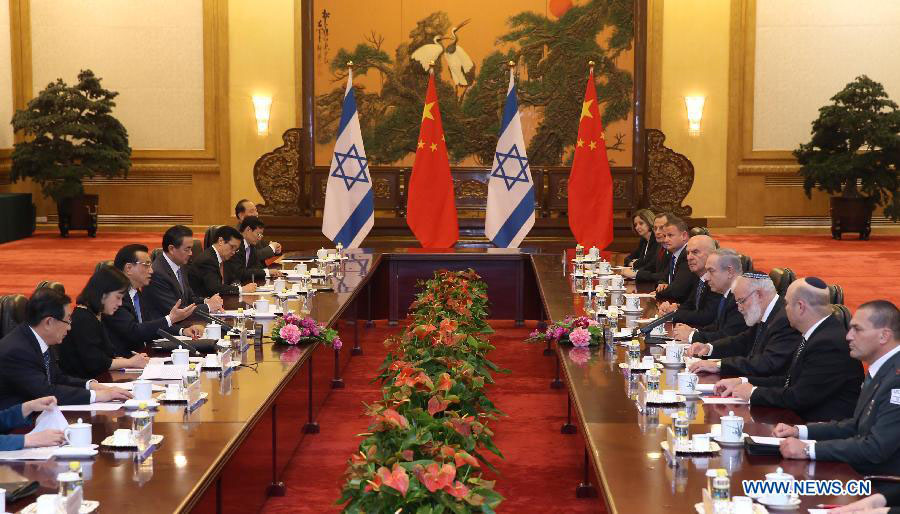 Ли Кэцян провел переговоры с премьер-министром Израиля Б. Нетаньяху