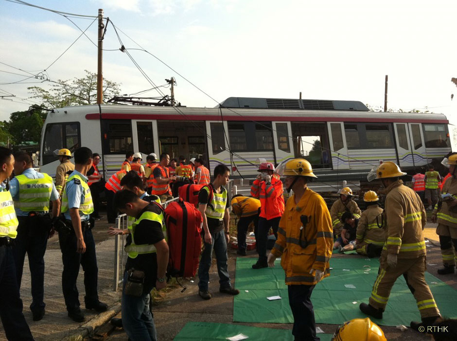 Число пострадавших в аварии поезда в Сянгане достигло 77 человек (5)