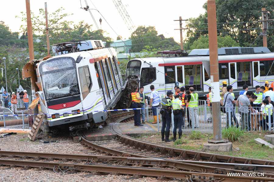 Число пострадавших в аварии поезда в Сянгане достигло 77 человек (6)
