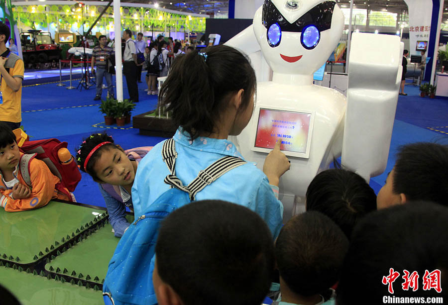 В Пекине стартовала Всекитайская неделя науки и техники-2013 (3)