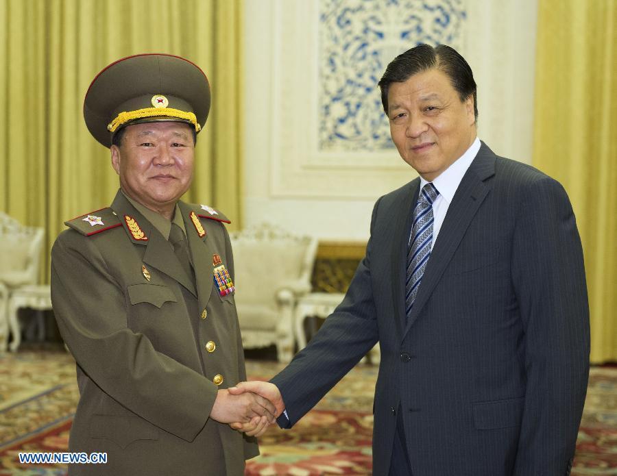 Лю Юньшань встретился со спецпосланником лидера КНДР Ким Чен Ына Цой Лен Хэ