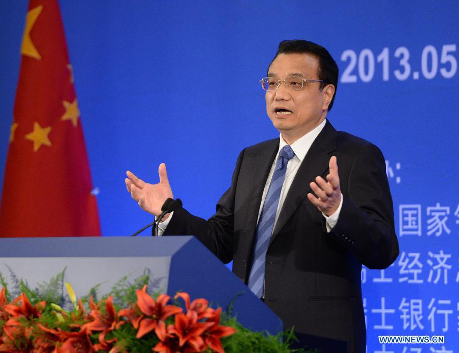 Ли Кэцян осудил торговые меры ЕС против китайской продукции (2)