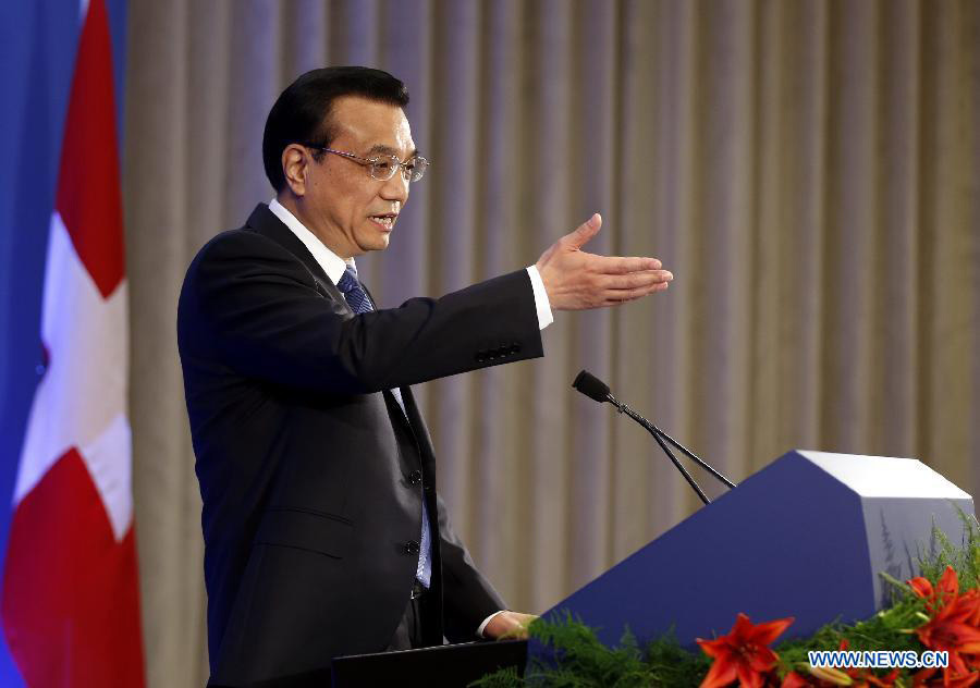 Ли Кэцян осудил торговые меры ЕС против китайской продукции (4)