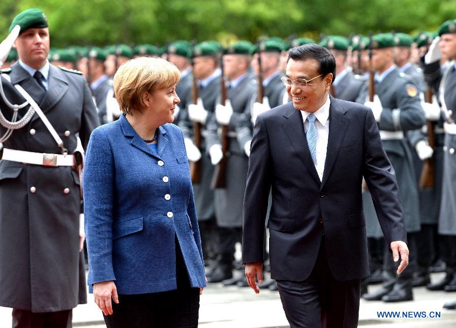 Ли Кэцян и Ангела Меркель договорились содействовать сотрудничеству и стратегическому партнерству (3)