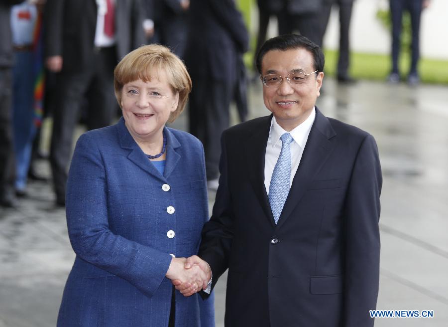 Ли Кэцян и Ангела Меркель договорились содействовать сотрудничеству и стратегическому партнерству