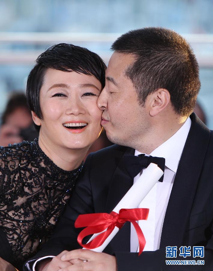Китайский режиссер Цзя Чжанкэ выиграл приз Каннского кинофестиваля за лучший сценарий (5)