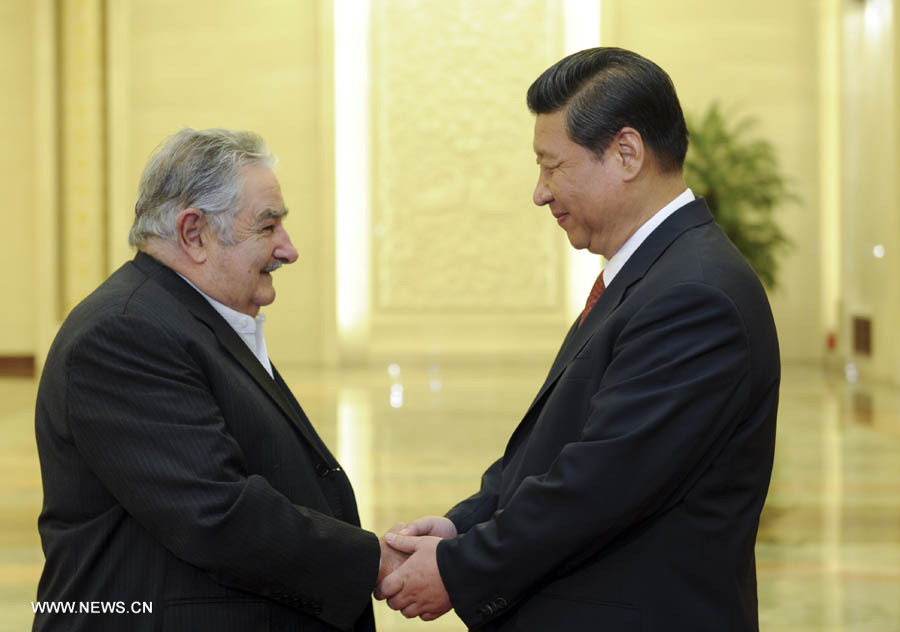Председатель КНР Си Цзиньпин провел переговоры с президентом Уругвая