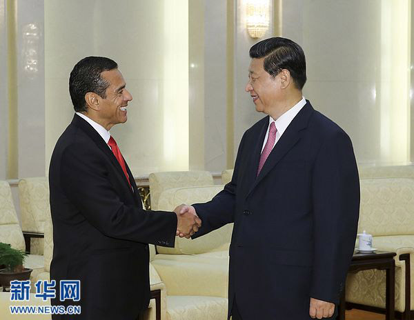 Председатель КНР Си Цзиньпин в Пекине встретился с мэром американского города Лос- Анджелеса