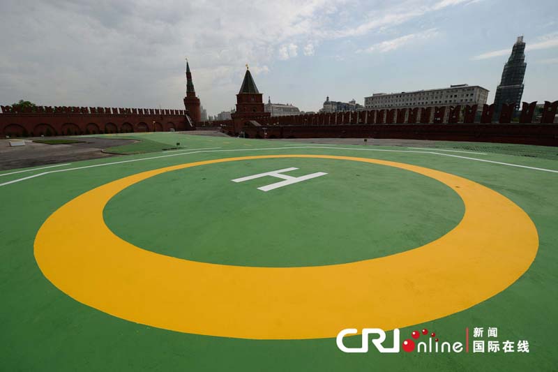Вертолетная площадка на территории Кремля (2)
