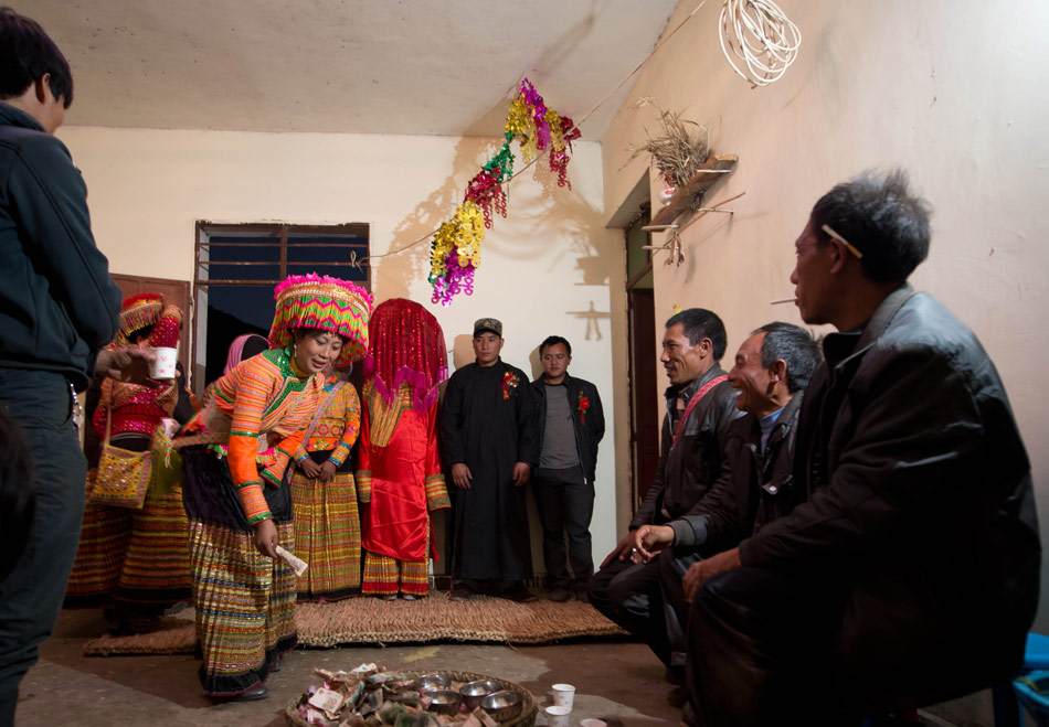 Необычная свадьба китайской нации Лису провинции Сычуань (8)