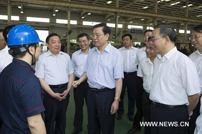 Председатель ПК ВСНП Чжан Дэцзян призвал к реальному повышению качества законодательства
