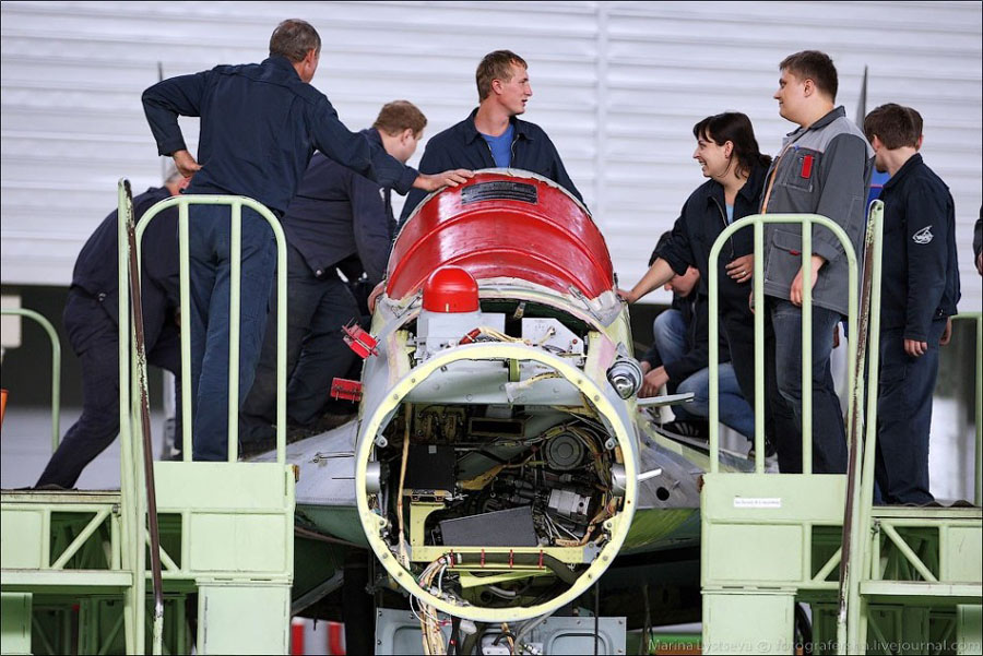 Су-35 приняли участие в юбилейных мероприятиях РСК «МиГ» (7)