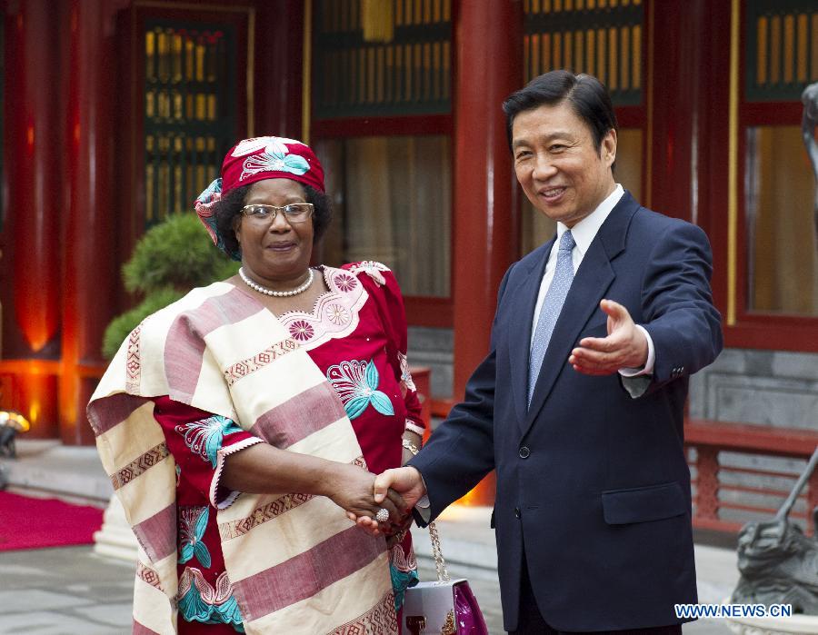 Ли Юаньчао встретился с президентом Малави Дж. Банда