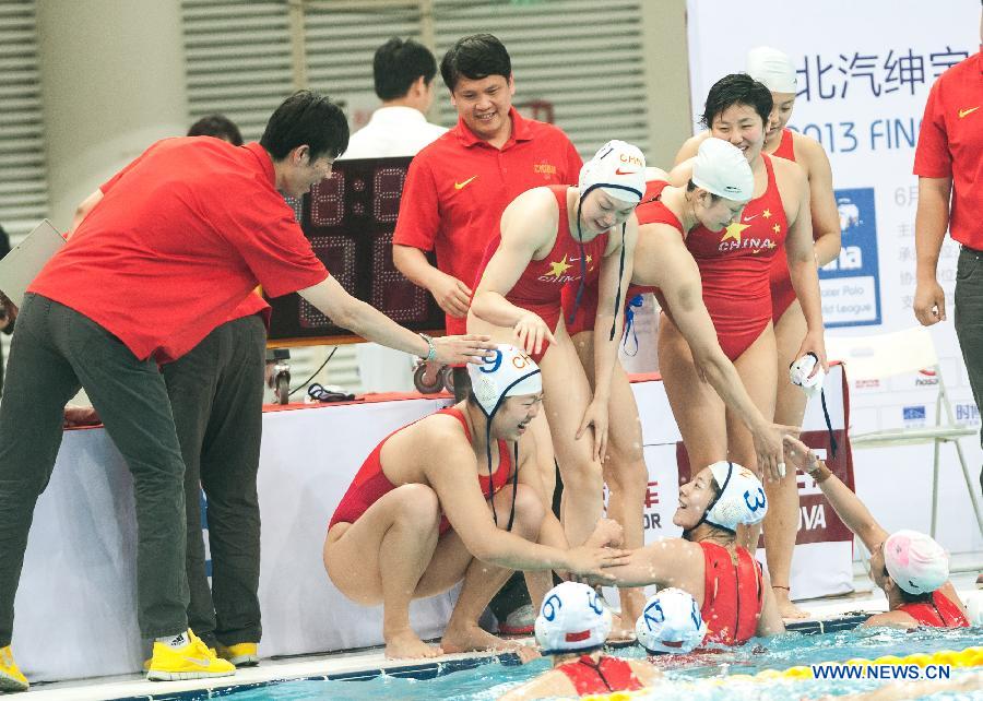 Сборная Китая вышла в финал Мировой лиги по водному поло среди женских команд