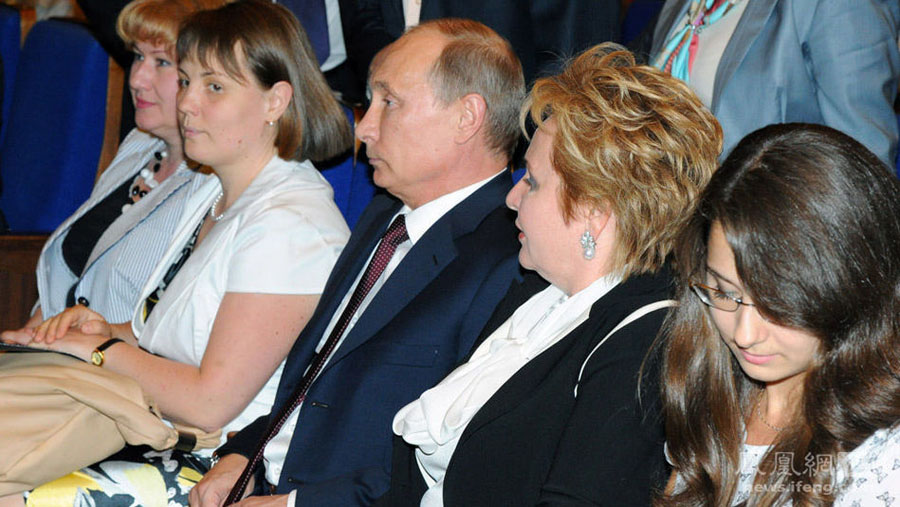 Владимир Путин с супругой в 2013 году