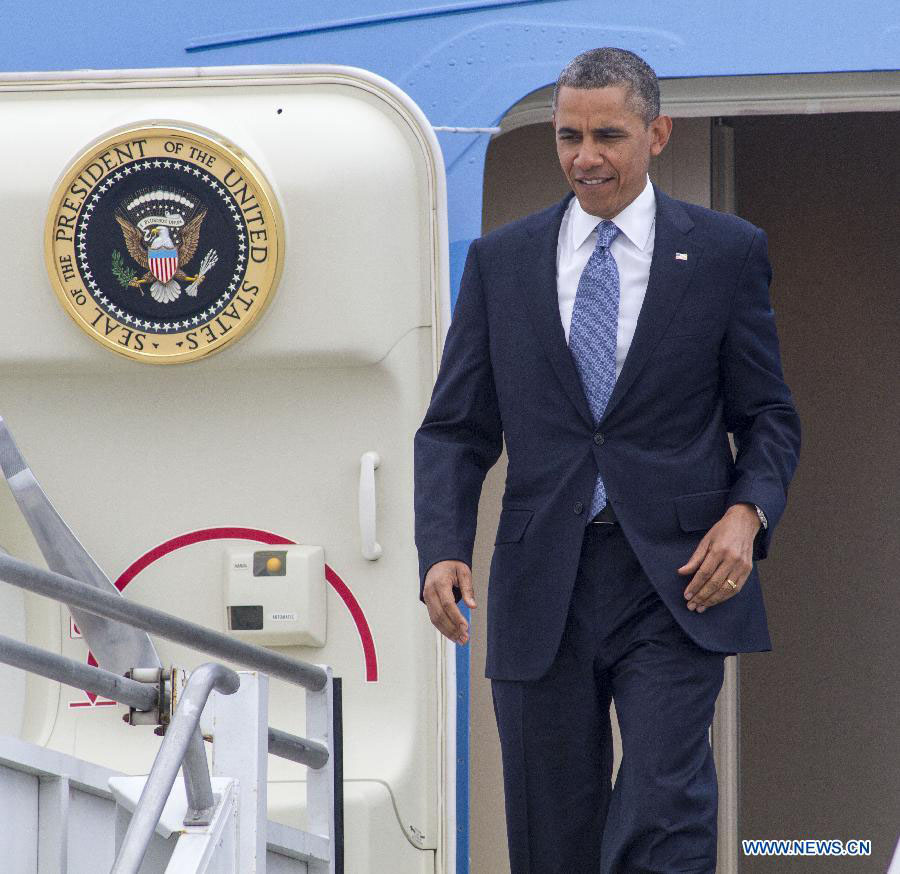Президент США Барак Обама прибыл в Палм-Спрингс для встречи с председателем КНР Си Цзиньпином