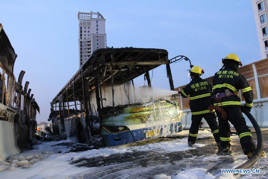 Число погибших в результате возгорания автобуса в Сямэне возросло до 47 человек, еще 34 были ранены