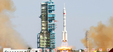 Китай произвел успешный запуск пилотируемого космического корабля "Шэньчжоу-10"