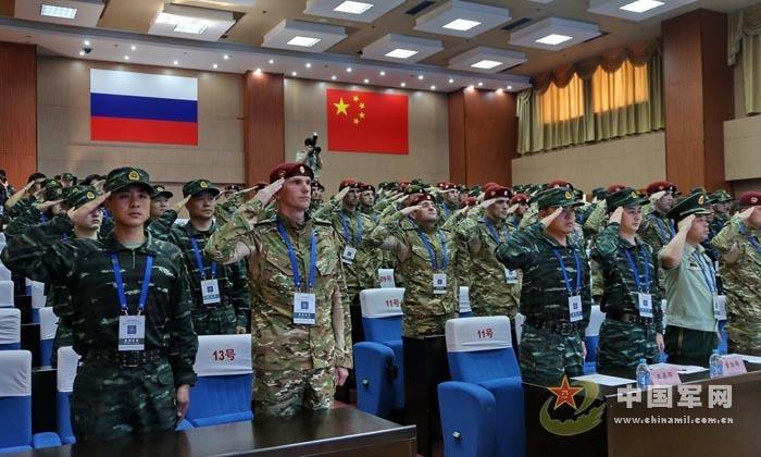 В Пекине начались совместные тренировки китайских вооруженных полицейских и внутренних войск МВД РФ