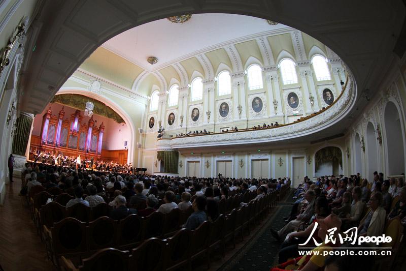 Ханчжоуский филармонический оркестр выступил в большом зале Московской консерватории (6)