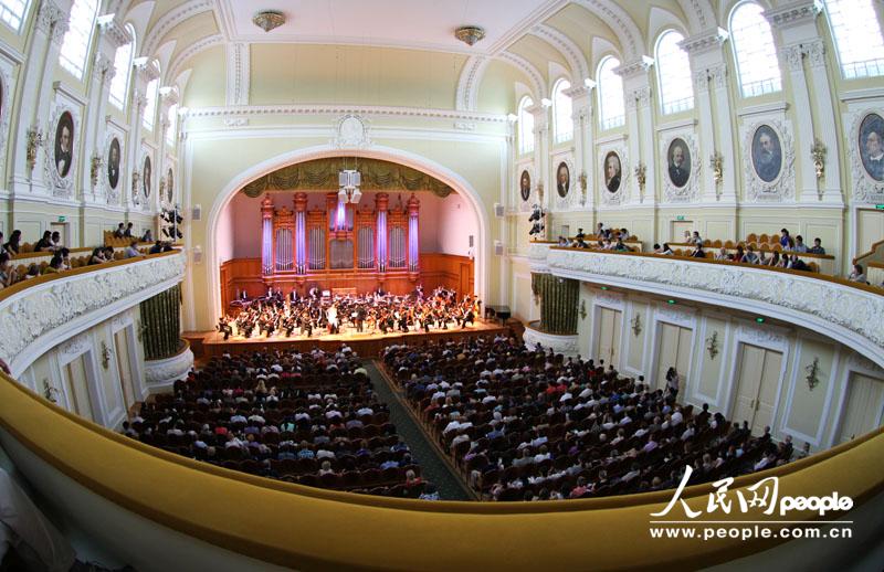 Ханчжоуский филармонический оркестр выступил в большом зале Московской консерватории (8)