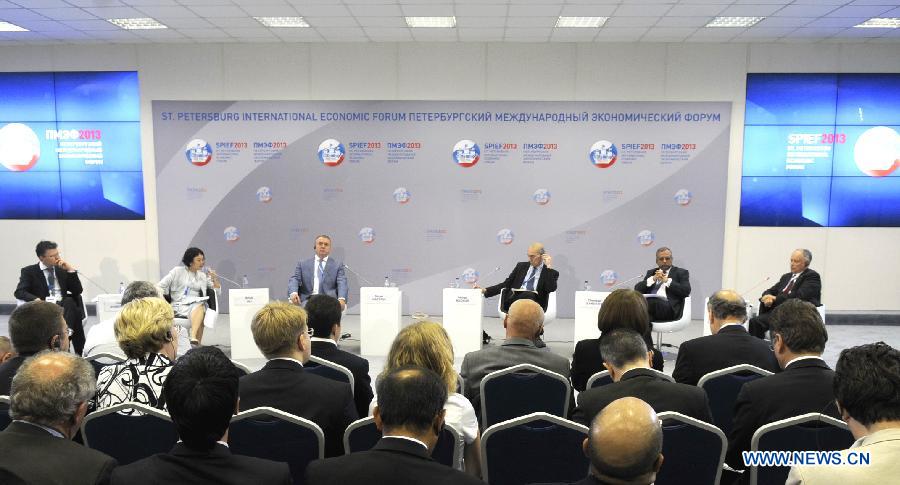 В Санкт-Петербурге официально открылся 17-й Петербургский международный экономический форум