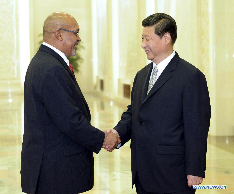 Си Цзиньпин: Китай готов к обеспечению продолжительного развития сотрудничества с Суринамом и Латинской Америкой в целом