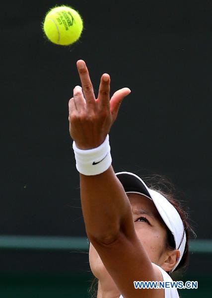 Ли На впервые за последние три года вышла в третий круг Уимблдонского турнира по теннису (10)
