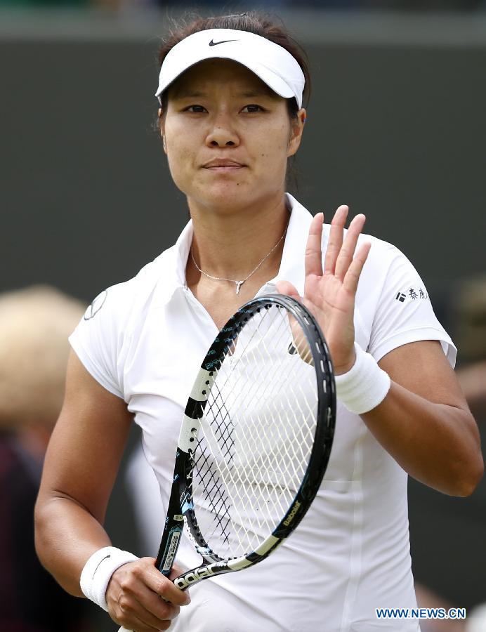 Ли На впервые за последние три года вышла в третий круг Уимблдонского турнира по теннису (6)
