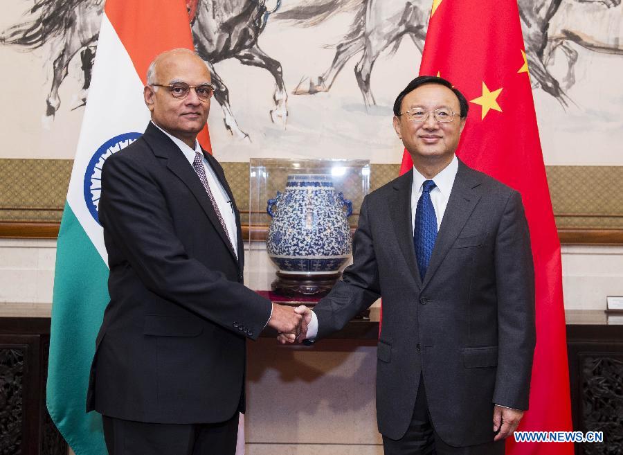 В Пекине прошла встреча спецпредставителей Китая и Индии по пограничным вопросам