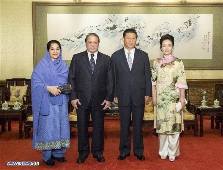 Си Цзиньпин встретился с премьер-министром Пакистана Н. Шарифом