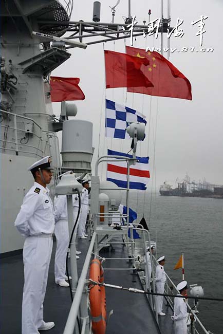 Отряд военных кораблей Китая прибыл во Владивосток для участия в российско-китайских маневрах (4)