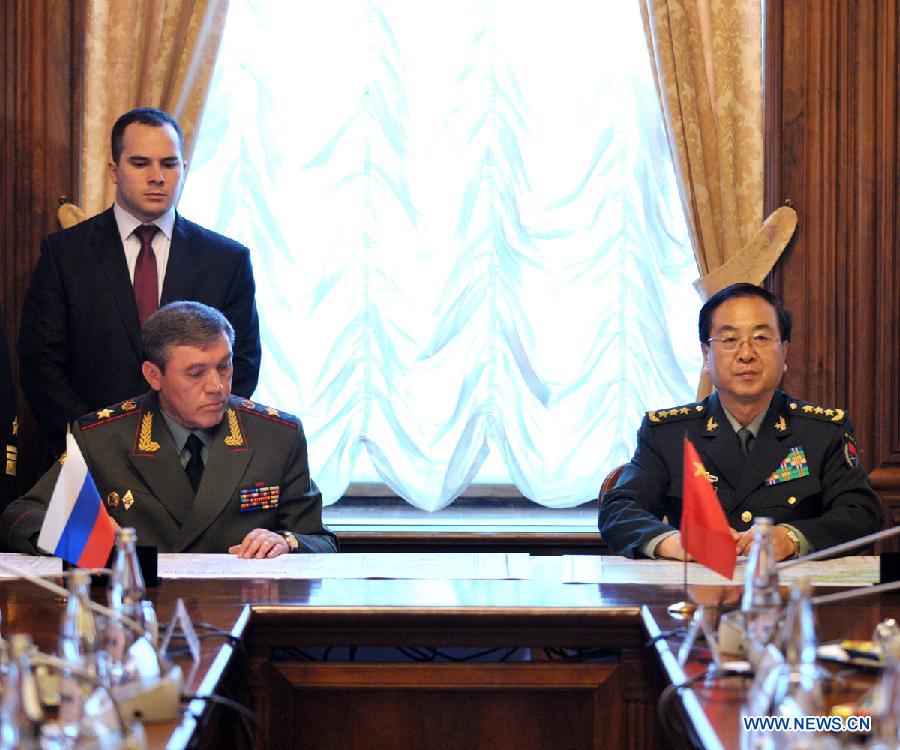 Начальники Генштабов Китая и России анонсировали проведение совместных военных учений