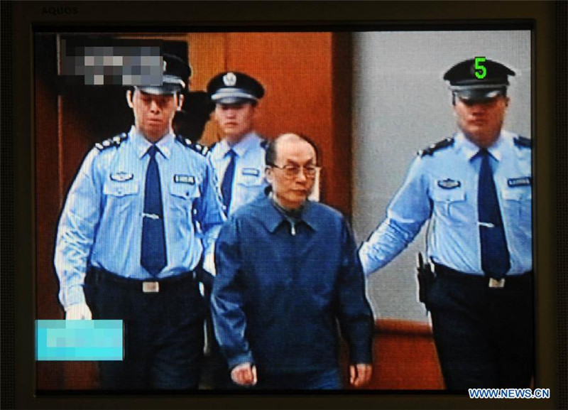 Лю Чжицзюнь приговорен к смертной казни с отсрочкой на два года (2)
