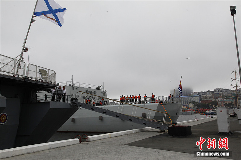 Военные корабли Китая и России направляются в район проведения совместных учений (11)