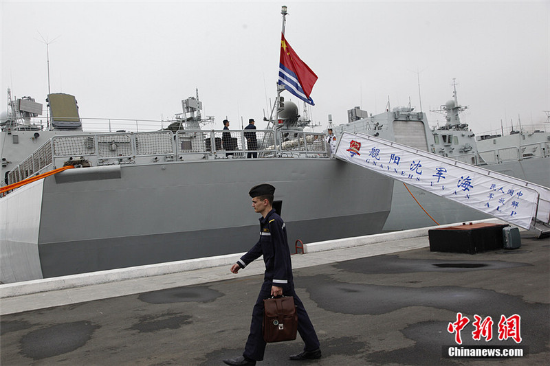 Военные корабли Китая и России направляются в район проведения совместных учений (4)
