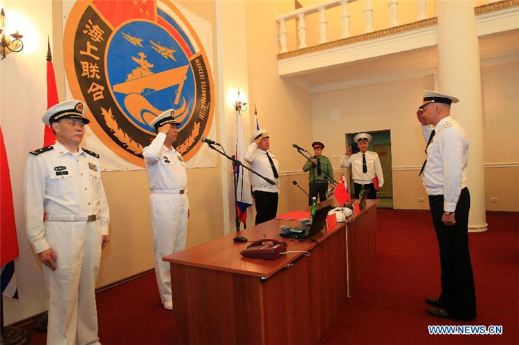 В рамках совместных китайско-российских учений "Морское взаимодействие-2013" 8 июля прошел первый день войсковых учений (4)