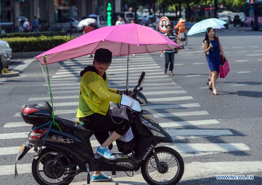 40-градусная жара удерживается в Восточном Китае уже 11 дней (6)