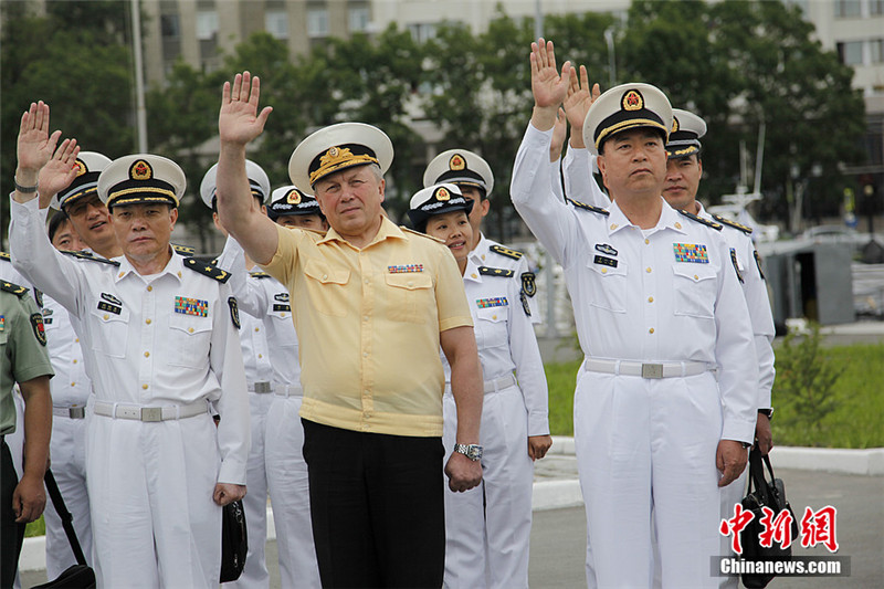 Отряд боевых кораблей ВМС Китая покинул Владивосток (10)