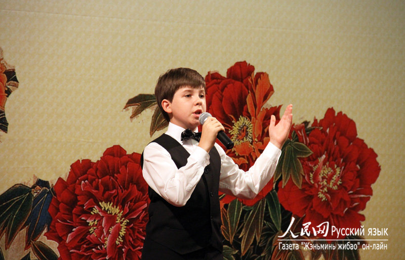 В Москве прошел Гала-концерт «Звезда» с участием российских и китайских молодых исполнителей (8)