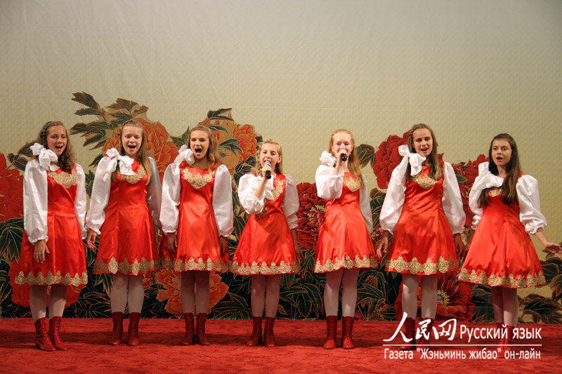 В Москве прошел Гала-концерт «Звезда» с участием российских и китайских молодых исполнителей (4)