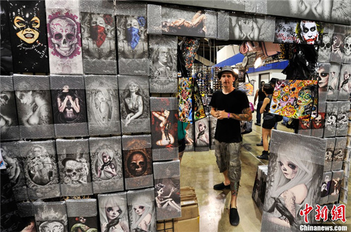 В Лос-Анджелесе прошла Выставка татуировок-2013 (10)