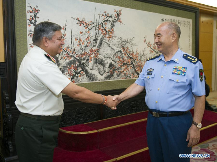 Сюй Цилян встретился с начальником Генштаба вооруженных сил Непала
